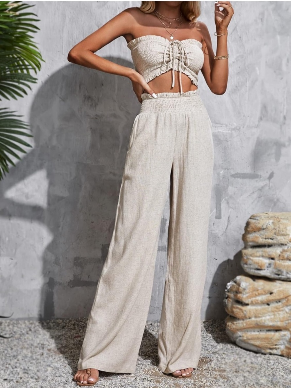 Smocked Linen Set - Picture 3 of 11